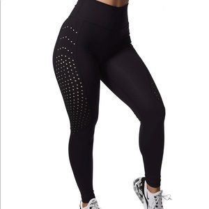 Til you collapses resilient radiant leggings